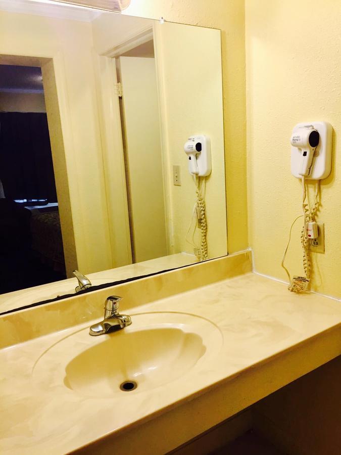 Ross Motel Williamston Luaran gambar